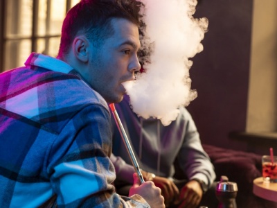 O aumento do consumo de drogas l�citas pelos jovens brasileiros